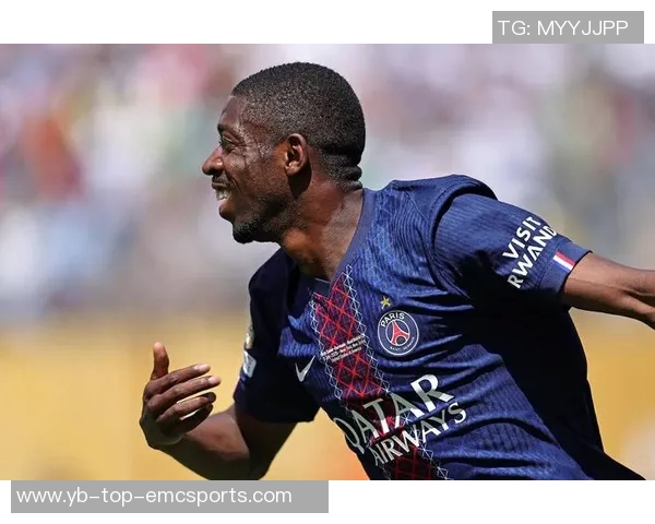 巴黎圣日耳曼全新2025-26赛季第四球衣发布尽显优雅与时尚魅力 巴黎圣日耳曼全新2025-26赛季第四球衣发布尽显优雅与时尚魅力