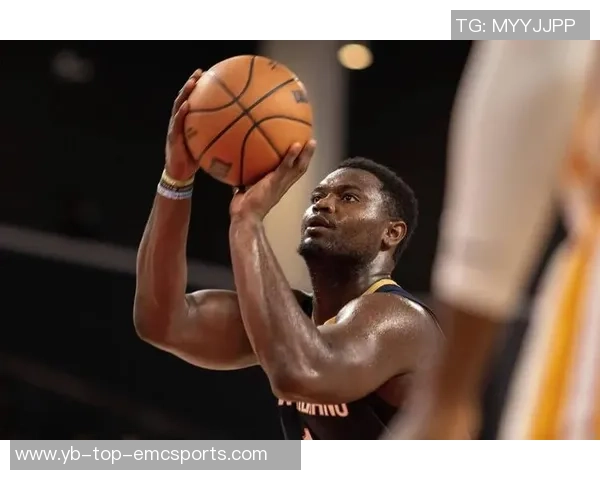 锡安称赞文班防守能力强调冲击篮下时需做出明智选择