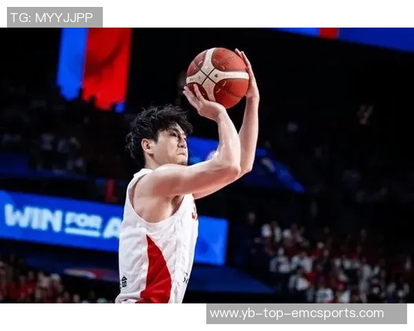 波斯特表现出色八投四中贡献十分三篮板四助攻三分球命中率高达五成 波斯特表现出色八投四中贡献十分三篮板四助攻三分球命中率高达五成